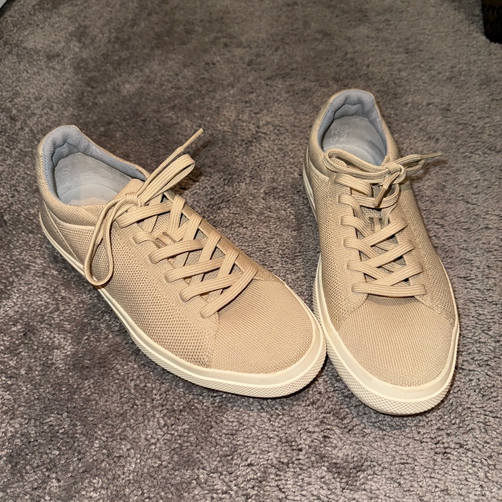Women’s Rothy’s sneakers size 8